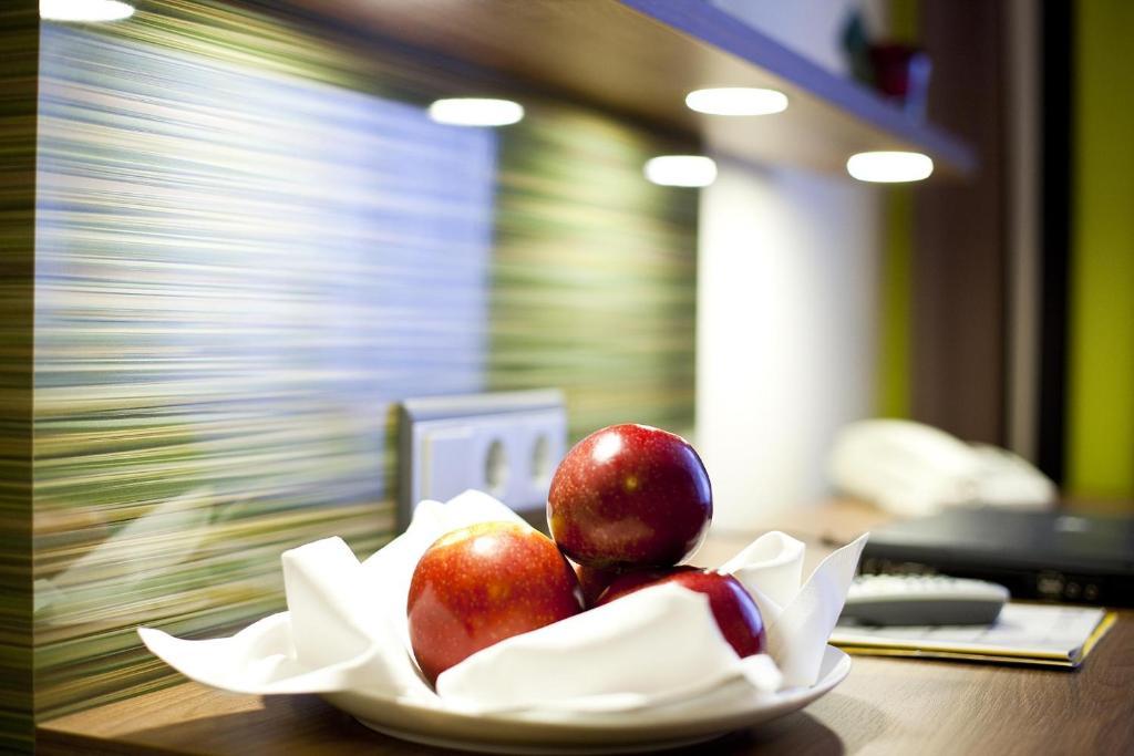 Hotel Hirsch Леонберг Стая снимка