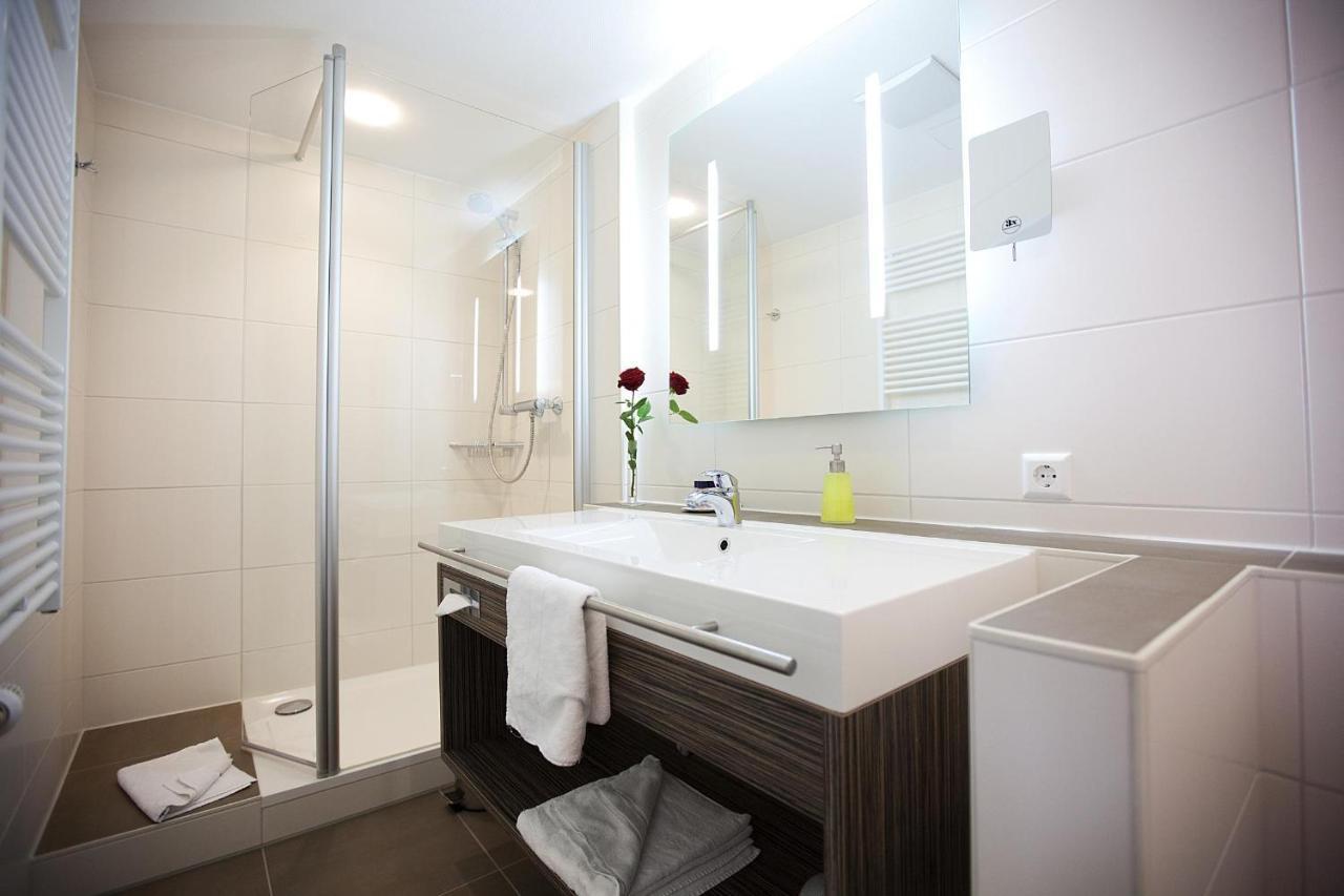 Hotel Hirsch Леонберг Стая снимка