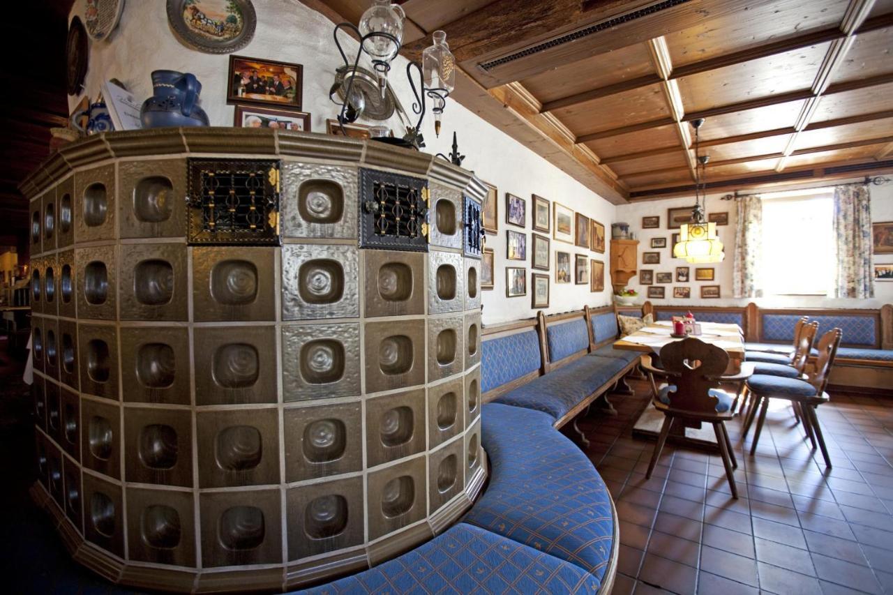 Hotel Hirsch Леонберг Екстериор снимка